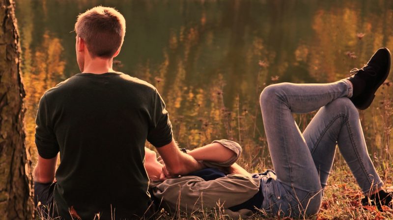 Chuyện tình yêu cảm động rơi nước mắt hay: cau chuyen tinh yeu cam dong ve nguoi chong khuyet tat