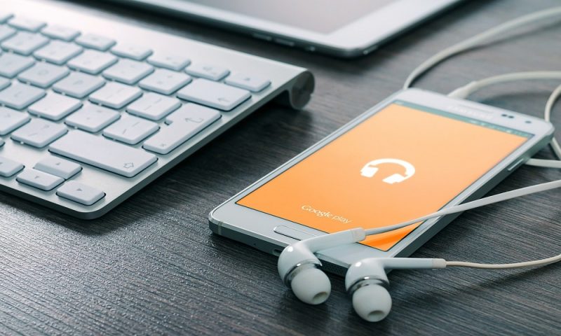 Đọc sách miễn phí trên điện thoại ở đâu? Cách mua Ebook? 1 doc sach tren android